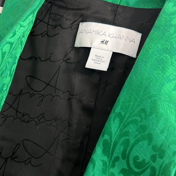 Anamika Khanna XH&M Silk Blend Jacquard Weave Blazer and pants - Picture 10 of 14